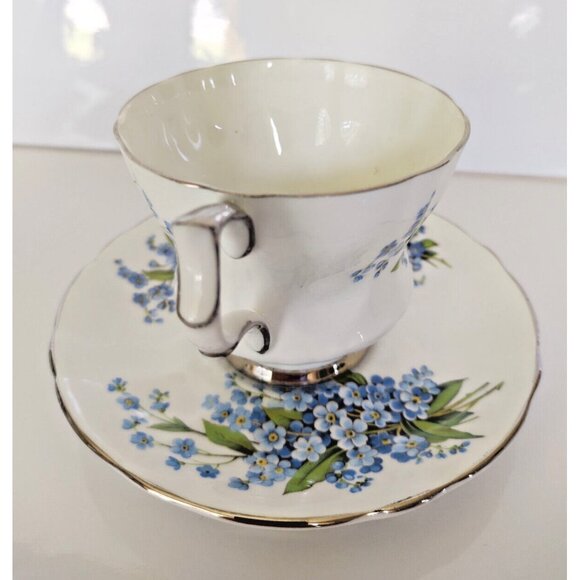 Royal Windsor England Bone China Cup & Saucer-Blue Forgrt Me Nots 1950's - Picture 12 of 13